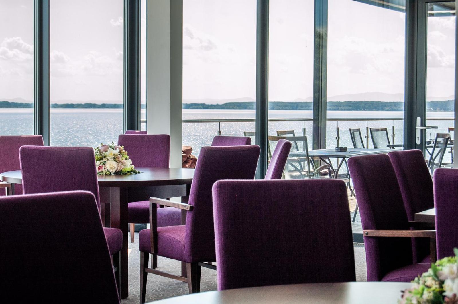 Hotel Eurobus Kaluža 외부 사진