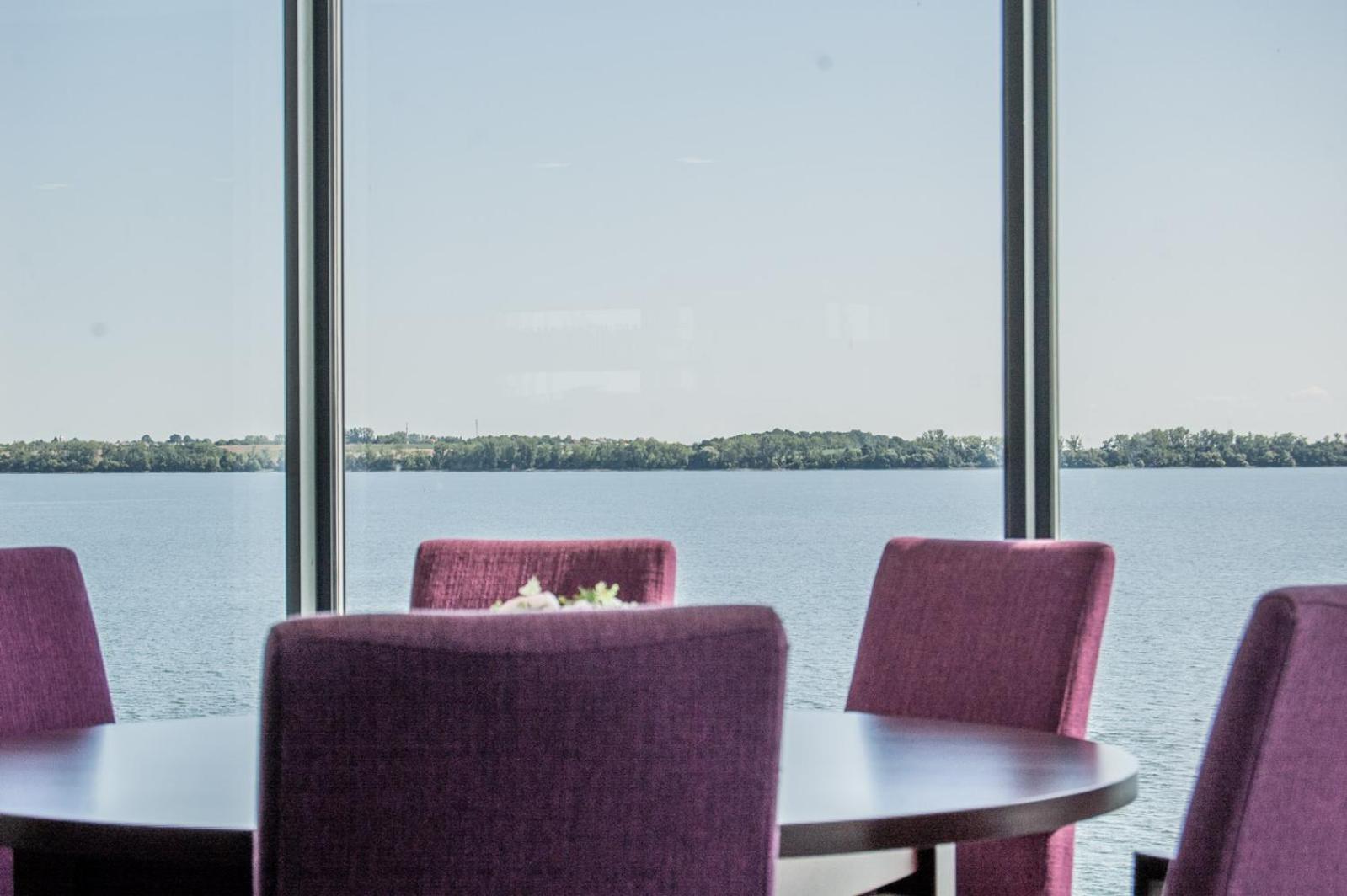 Hotel Eurobus Kaluža 외부 사진